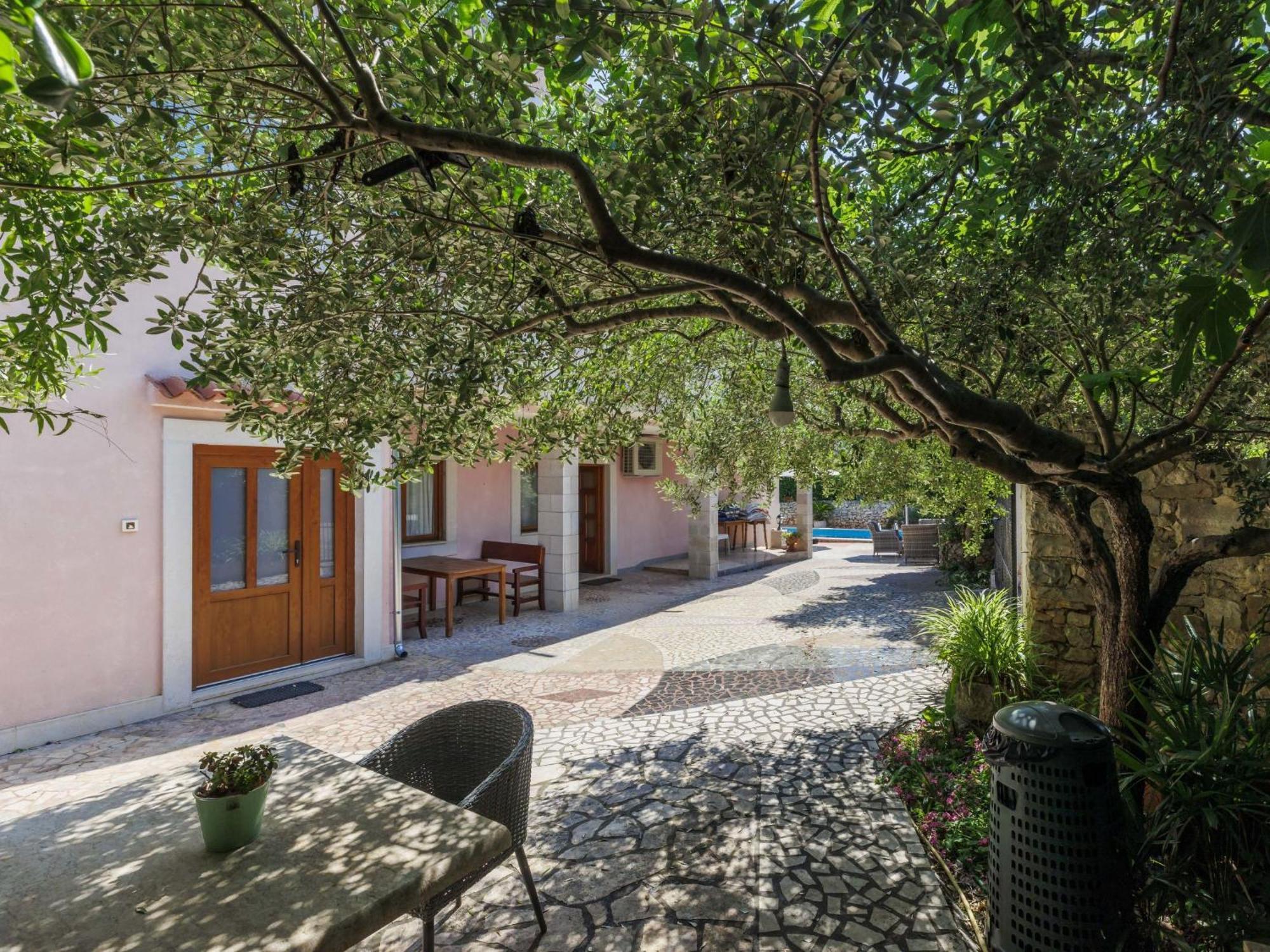 Appartement Romantika - Roj108 By Interhome